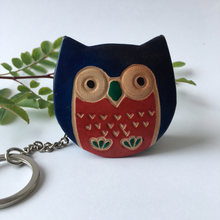 Load image into Gallery viewer, Handprinted Leather Owl Keyring Purse