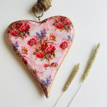 Load image into Gallery viewer, Vintage Style Wooden Hanging Hearts