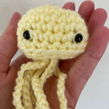 Load image into Gallery viewer, Crochet Amigurumi Jellyfish