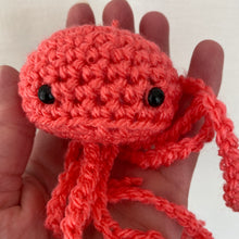 Load image into Gallery viewer, Crochet Amigurumi Jellyfish